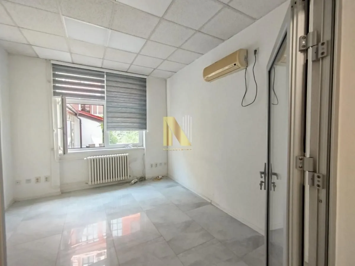 Rent, office space, 160m², Centar, Novi Sad