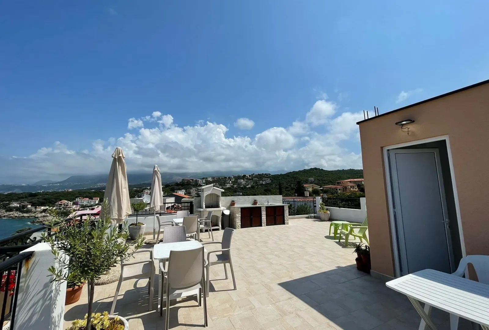 Sale, house, 400m², Bar, Crna Gora