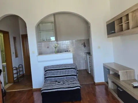 Sale, one bedroom apartment, 34m², Petrovac, Budva - image 5