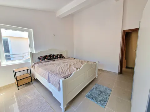 Izdavanje, trosoban stan, 155m², Prijevor, Budva - image 5