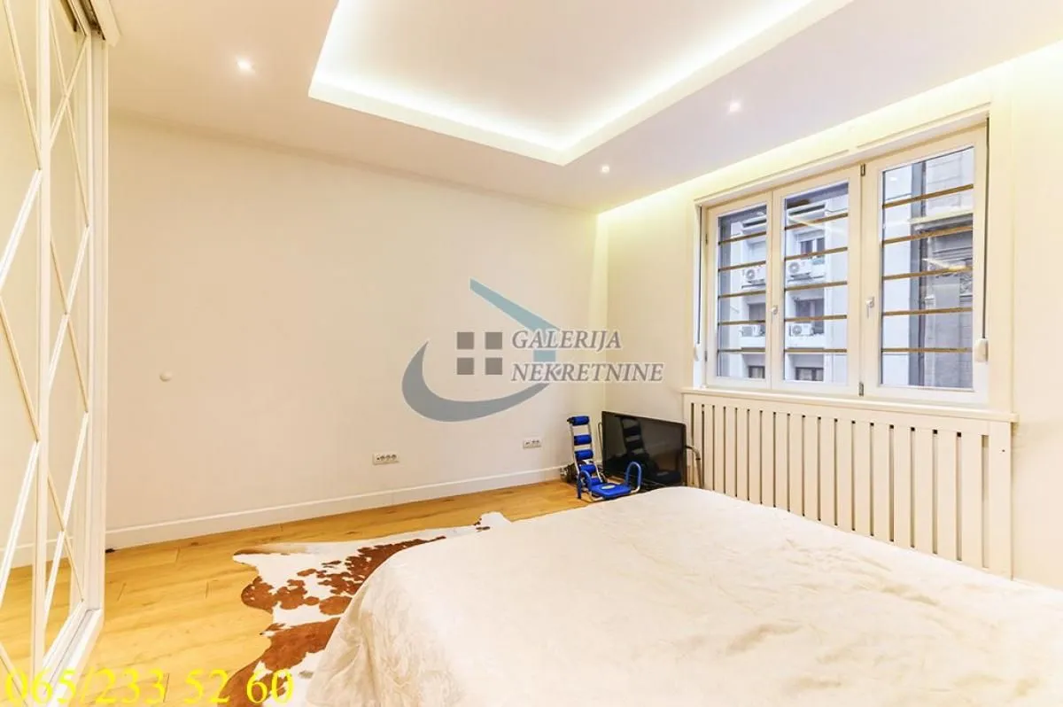 Sale, three bedroom apartment, 95m², Stari Grad, Beograd