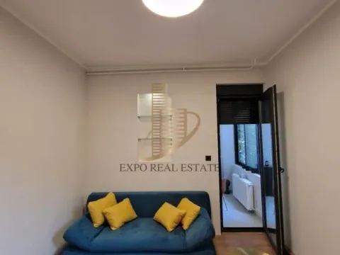 Prodaja, trosoban stan, 100m², Stari grad, Novi Sad - image 11