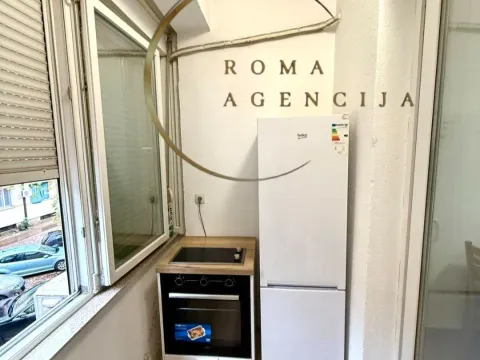 Rent, two bedroom apartment, 68m², Centar, Podgorica - image 2