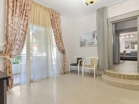 Sale, house, 234m², Dumidran, Tivat - image 7