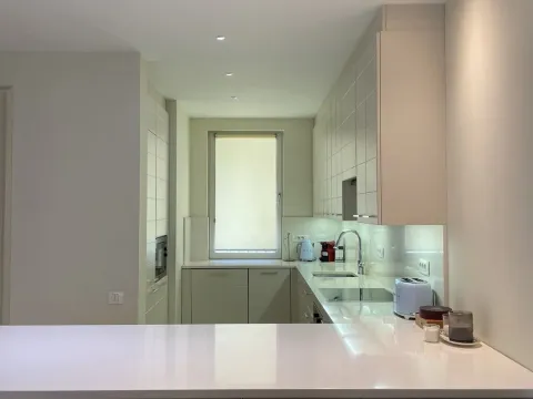 Izdavanje, dvosoban stan, 100m², Tivat, Crna Gora - image 7