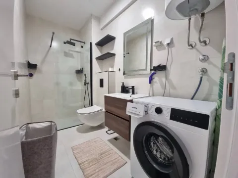 Sale, two bedroom apartment, 65m², Bečići, Budva - image 8