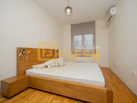 Izdavanje, dvosoban stan, 90m², Ljubović, Podgorica - image 13