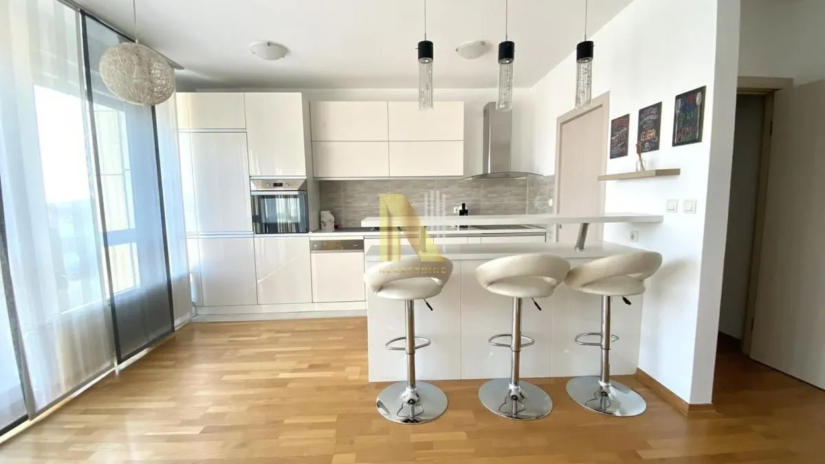 Rent, three bedroom apartment, 80m², Centar, Novi Sad