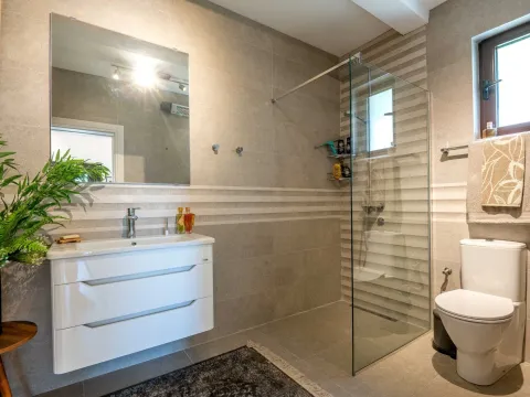 Prodaja, kuća, 150m², Budva, Crna Gora - image 7