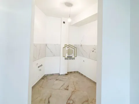 Prodaja, jednosoban stan, 57m², City Kej, Podgorica - image 5