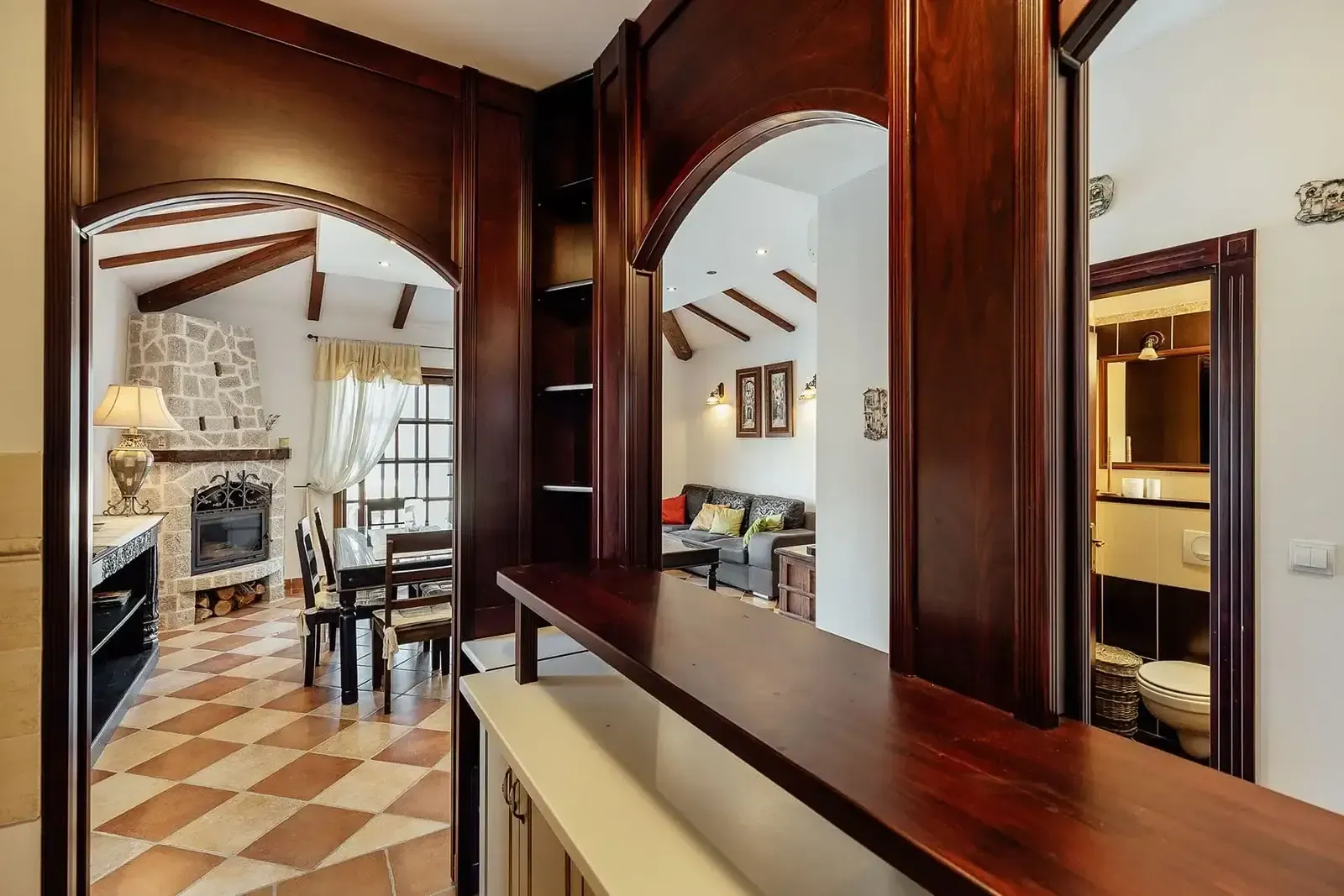 Prodaja, trosoban stan, 92m², Kostanjica, Kotor