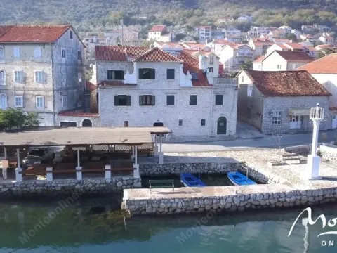 Prodaja, kuća, 330m², Prčanj, Kotor - image 2