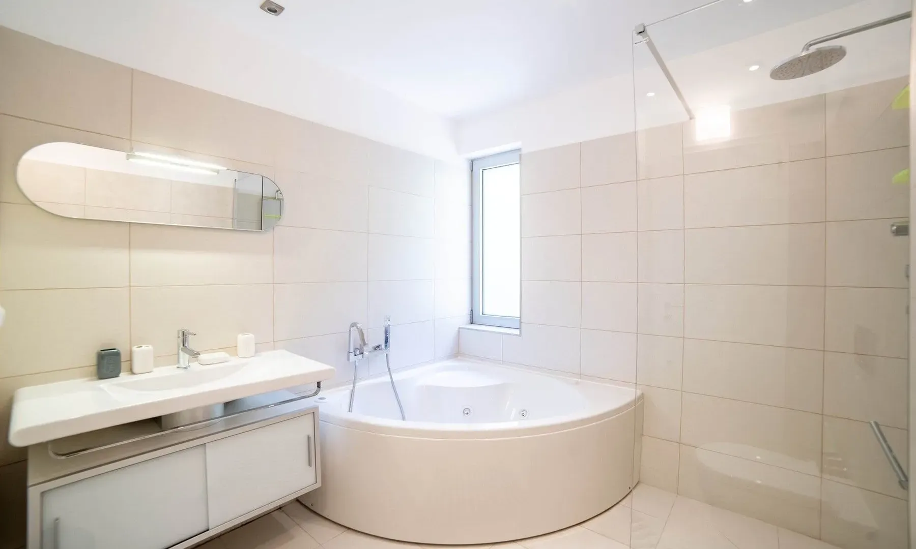 Prodaja, kuća, 405m², Strp, Kotor