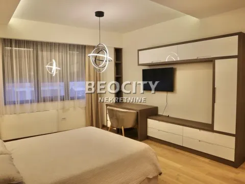 Izdavanje, četvorosoban stan, 180m², Kalenić Pijaca, Vračar Sve Podlokacije - image 13