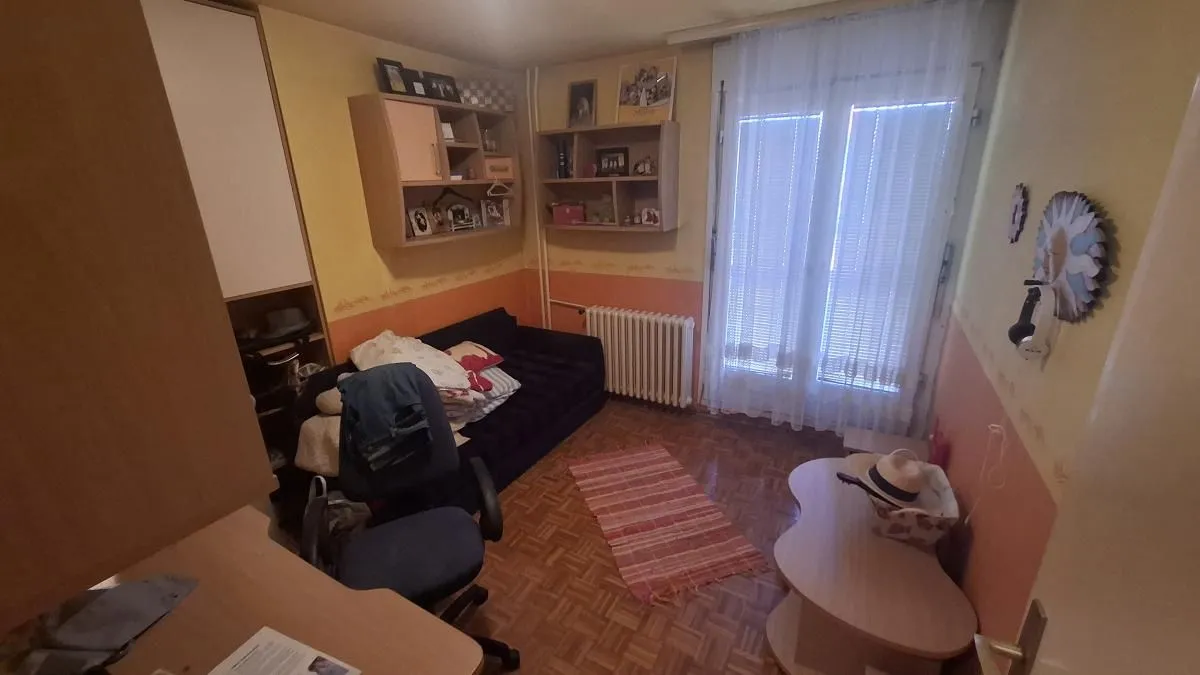 Prodaja, trosoban stan, 83m², Novo naselje, Novi Sad