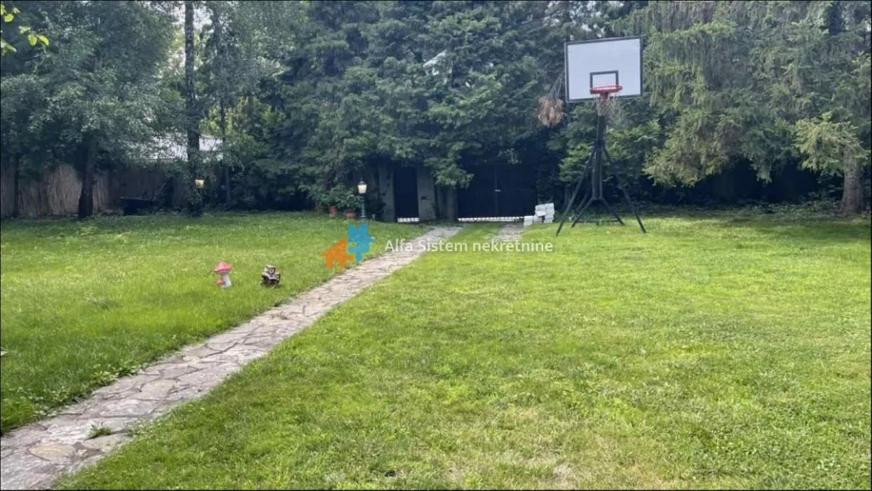 Izdavanje, kuća, 160m², Savski Venac, Beograd