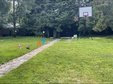 Izdavanje, kuća, 160m², Savski Venac, Beograd - image 17