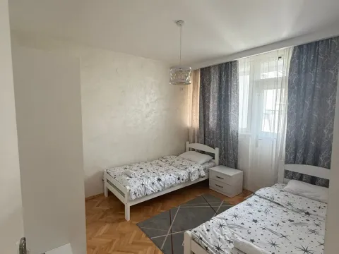 Izdavanje, dvosoban stan, 75m², Pejton, Podgorica - image 13