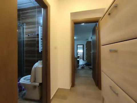 Prodaja, jednosoban stan, 38m², Malo Brdo, Podgorica - image 7