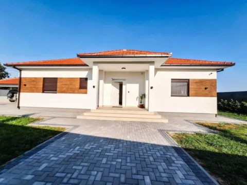 Prodaja, kuća, 200m2, Donji Kokoti, Podgorica Prodaja, kuća, 200m2, Donji Kokoti, Podgorica