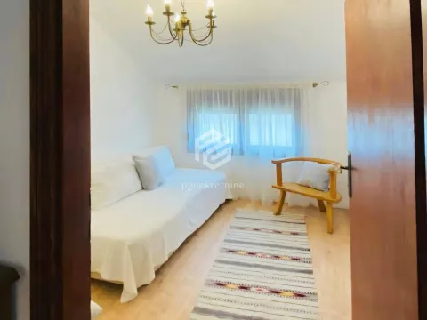 Rent, three bedroom apartment, 100m², Gornja Gorica, Podgorica - image 12