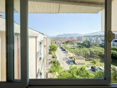 Prodaja, jednosoban stan, 55m², Stari Aerodrom, Podgorica - image 9