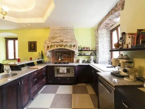 Prodaja, kuća, 450m², Kotor, Crna Gora - image 4