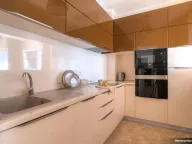 Prodaja, trosoban stan, 104m², Bečići, Budva - image 6