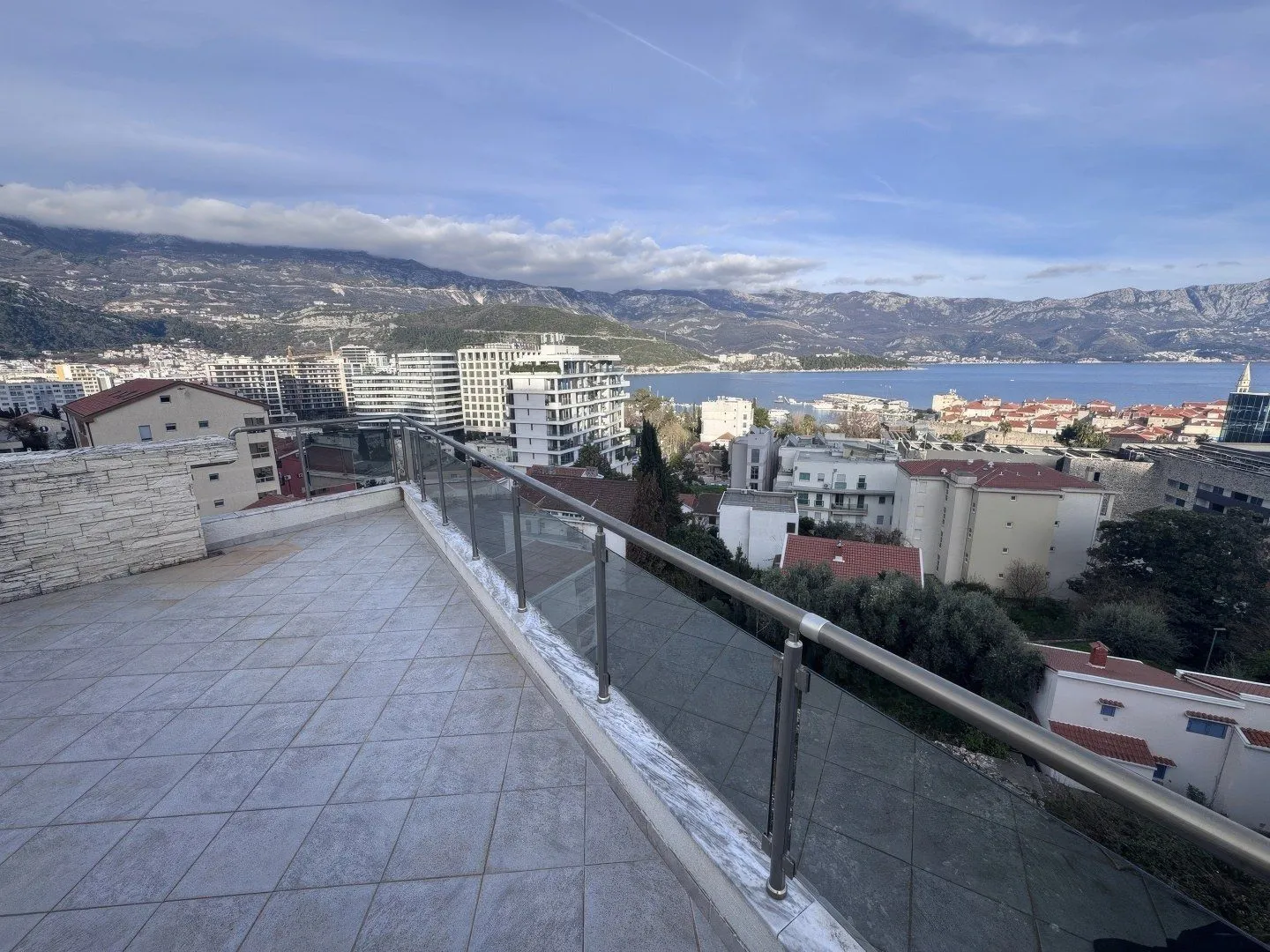 Sale, apartment, 100m², Centar, Budva