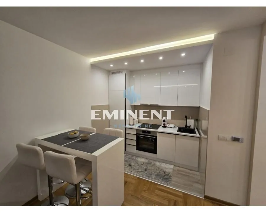 Rent, two bedroom apartment, 47m², Zemun Gornji Grad, Zemun Sve Podlokacije