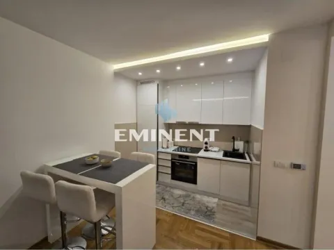 Rent, two bedroom apartment, 47m², Zemun Gornji Grad, Zemun Sve Podlokacije - image 3