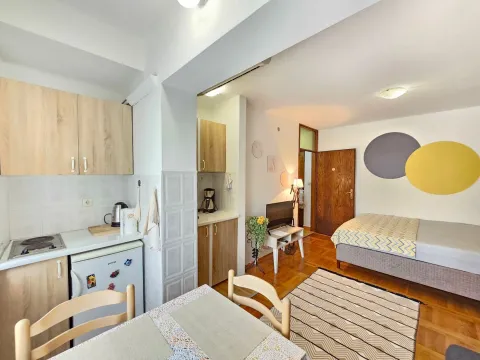 Prodaja, garsonjera, 24m², Budva, Crna Gora - image 17