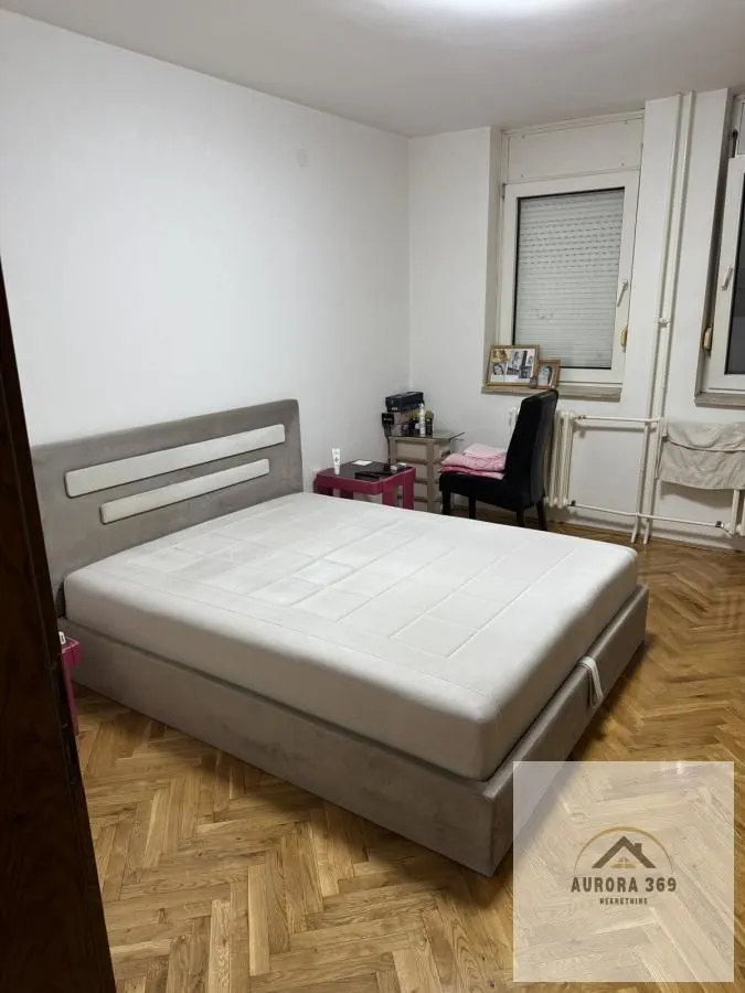 Prodaja, trosoban stan, 73m², Novo naselje, Novi Sad