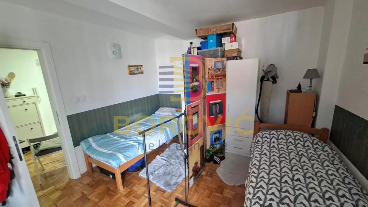 Prodaja, dvosoban stan, 44m², Stari Grad, Beograd