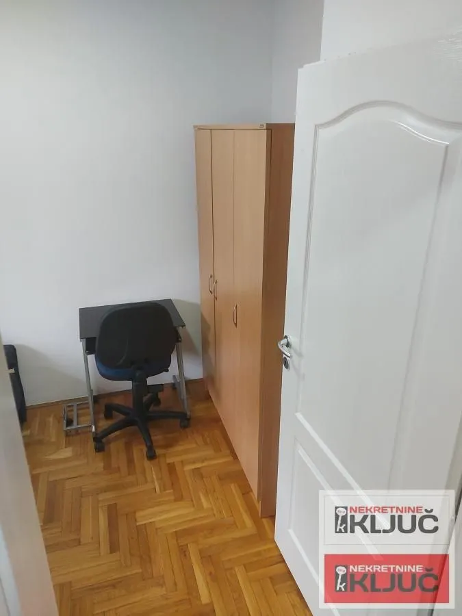 Izdavanje, jednosoban stan, 38m², Grbavica, Novi Sad Sve Podlokacije
