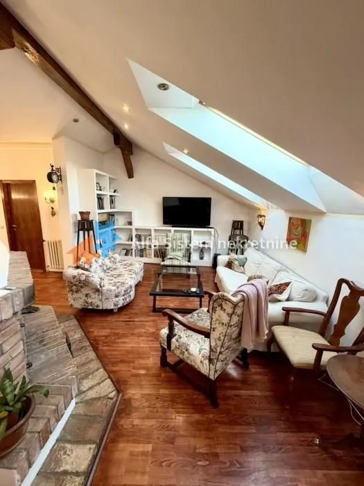Izdavanje, stan, 200m², Stari Grad, Beograd