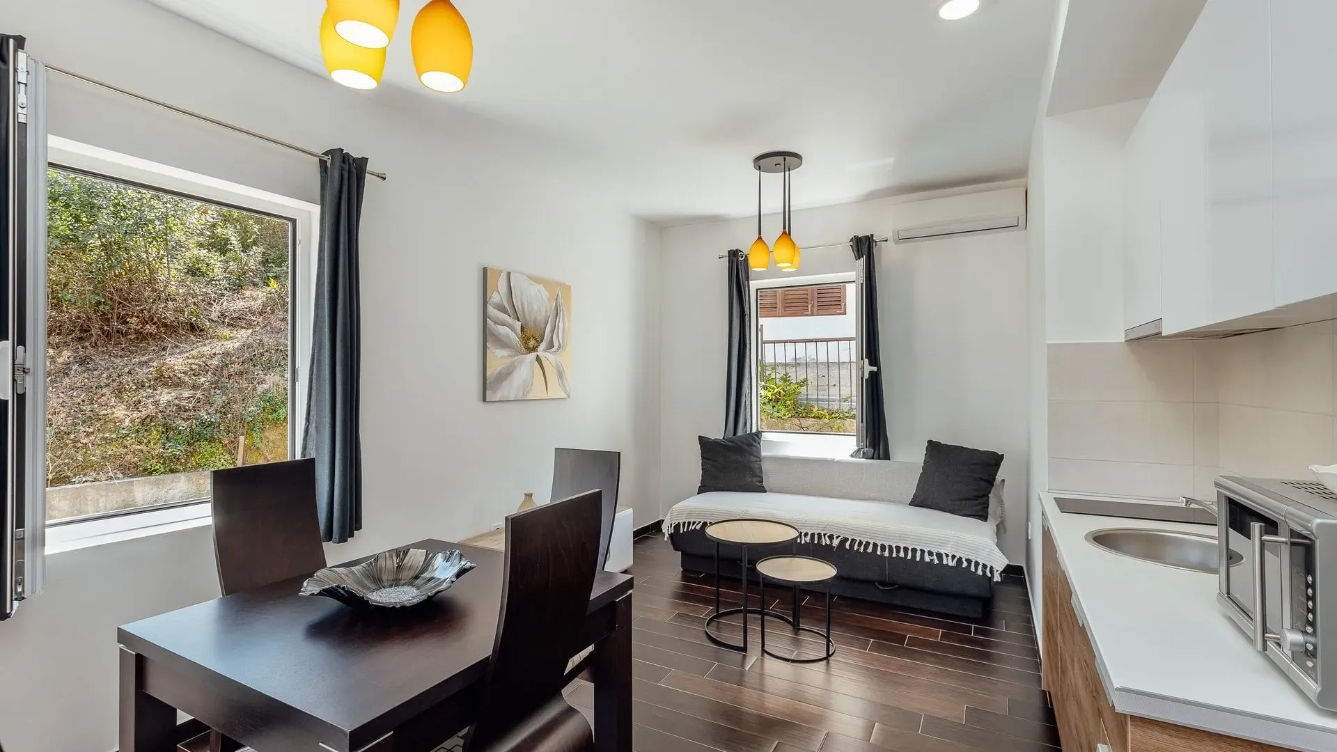 Prodaja, stan, 440m², Stoliv, Kotor