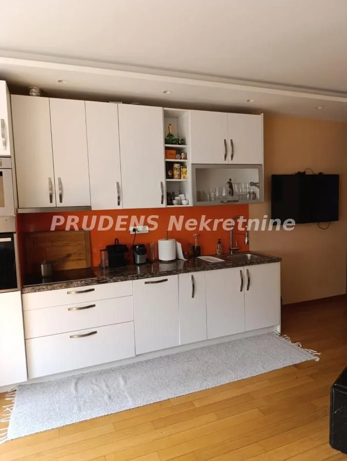 Prodaja, dvosoban stan, 62m², Savski Venac, Beograd