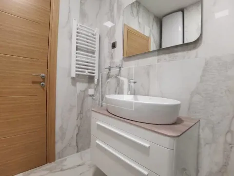 Rent, office space, 52m², Kod Capital Plaze, Podgorica - image 9