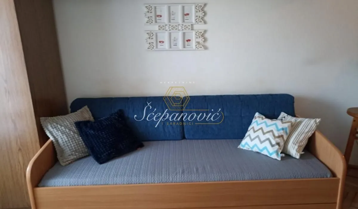 Prodaja, jednosoban stan, 32m², Sajam, Novi Sad Sve Podlokacije