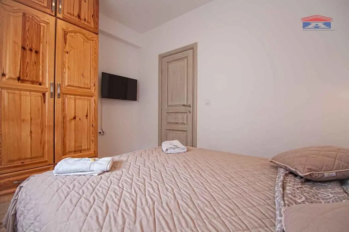 Izdavanje, jednosoban stan, 41m², Centar, Zlatibor
