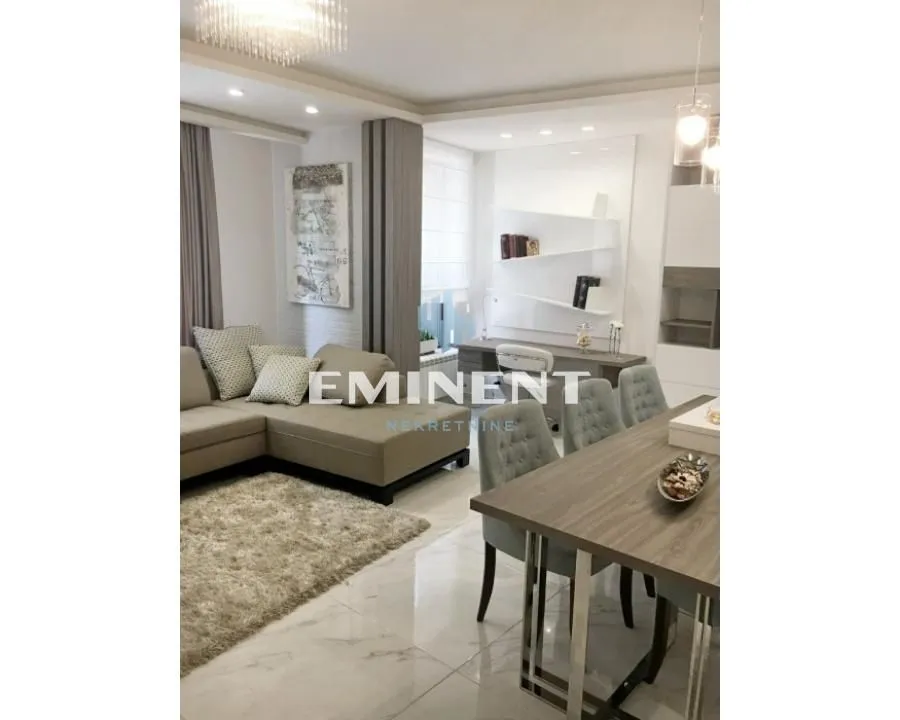Izdavanje, dvosoban stan, 56m², Čubura, Beograd