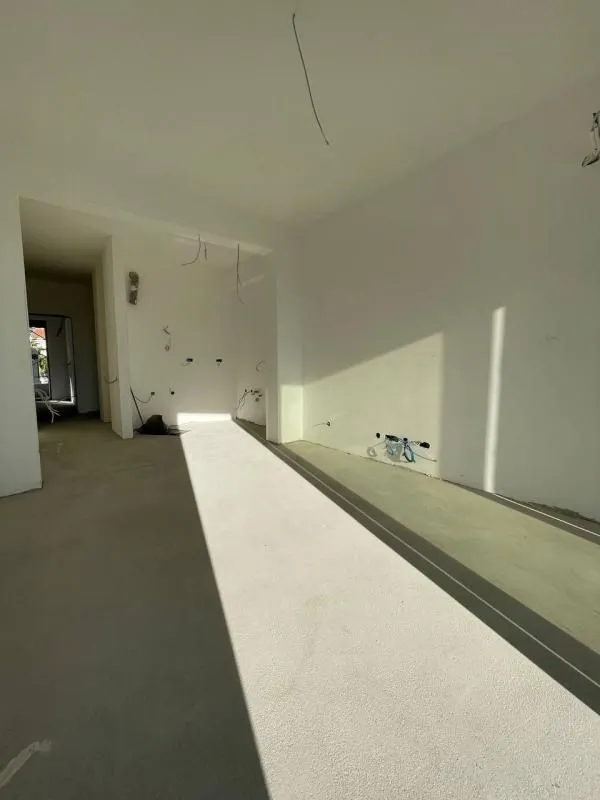 Sale, two bedroom apartment, 75m², Bečići, Budva