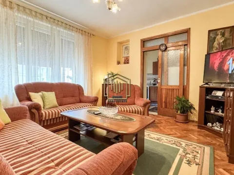 Prodaja, dvosoban stan, 86m², Podgorica, Crna Gora