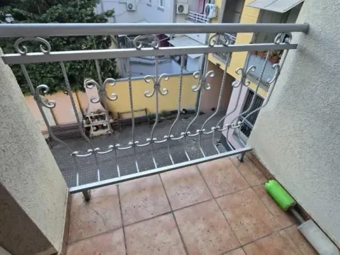 Izdavanje, dvosoban stan, 64m², Sajmište, Novi Sad - image 16