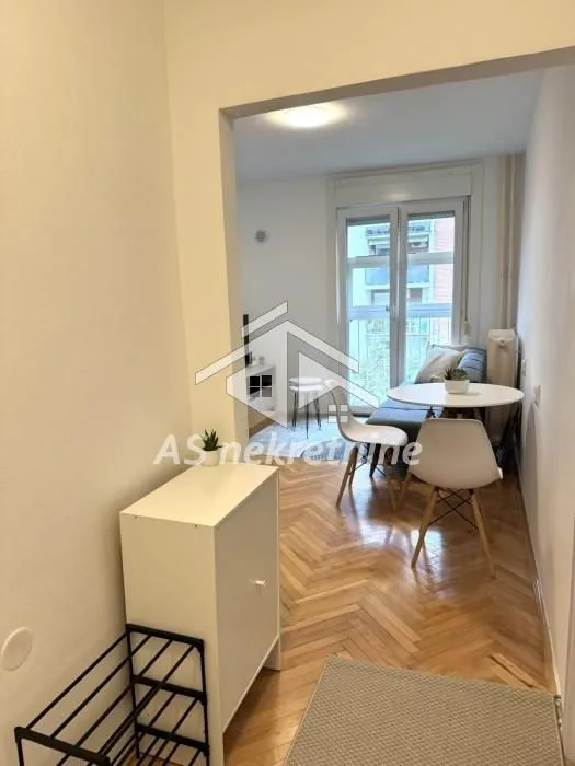 Izdavanje, dvosoban stan, 44m², Čukarica, Beograd