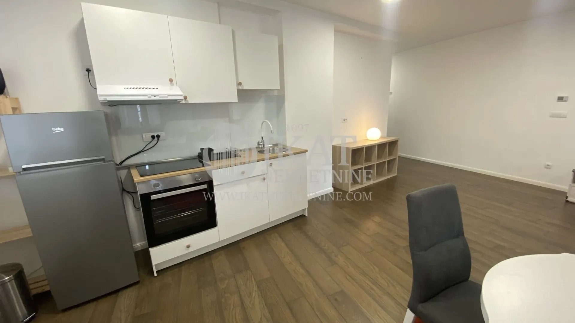 Rent, three bedroom apartment, 77m², Zvezdara Sve Podlokacije, Beograd