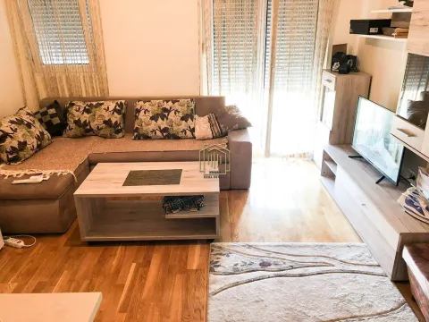 Prodaja, stan, 22m², Stari Aerodrom, Podgorica - image 1