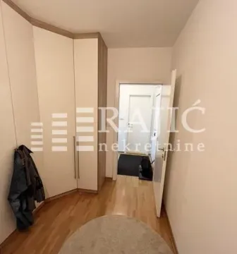 Izdavanje, trosoban stan, 56m², Vračar Sve Podlokacije, Beograd - image 5