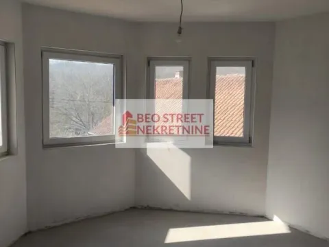 Prodaja, kuća, 188m², Petrovac na Mlavi, Srbija - image 8